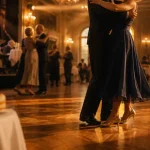 The dansant ce week end près de nantes : couple en valse, salle de danse