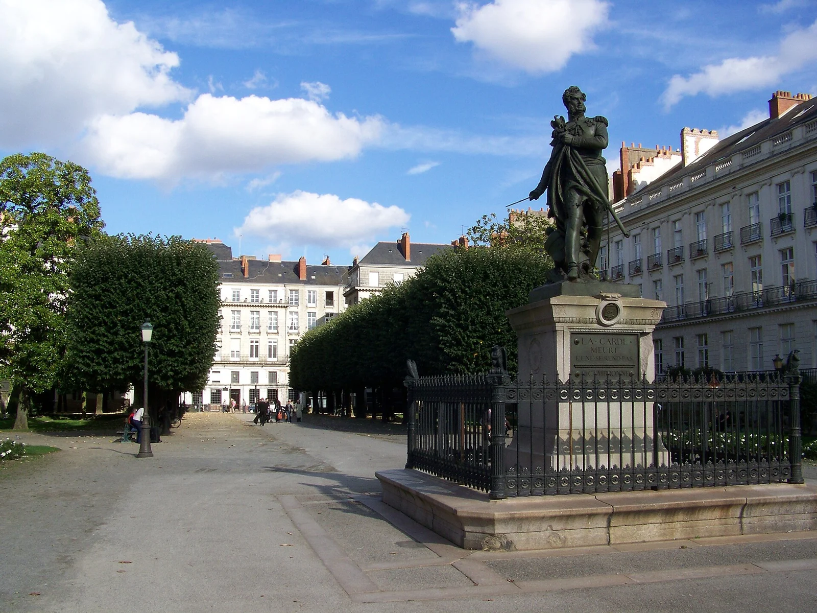 Le cours Cambronne, une architecture de promenade dans le quartier Graslin