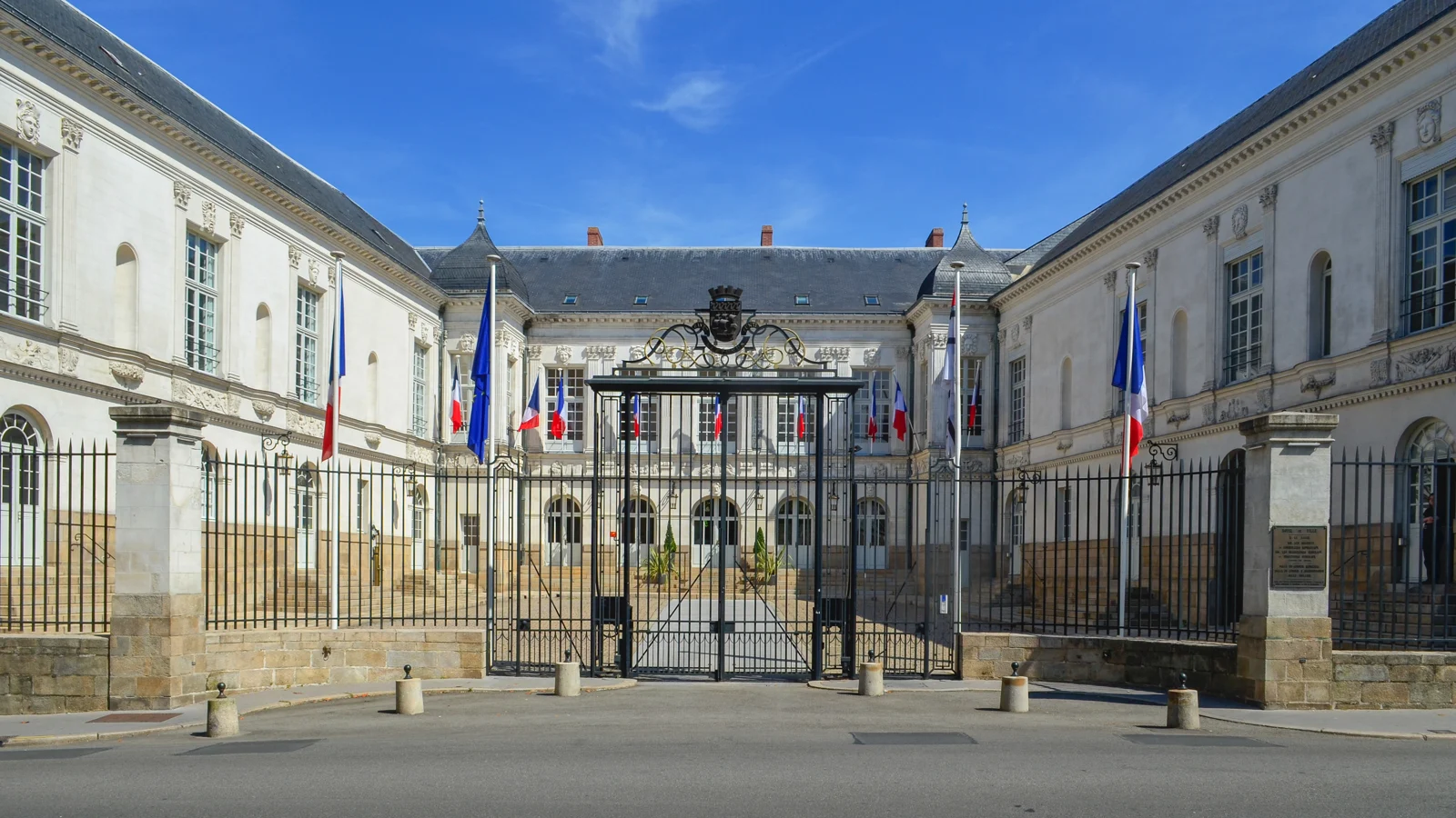 L’hôtel de ville de Nantes et ses hôtels particuliers