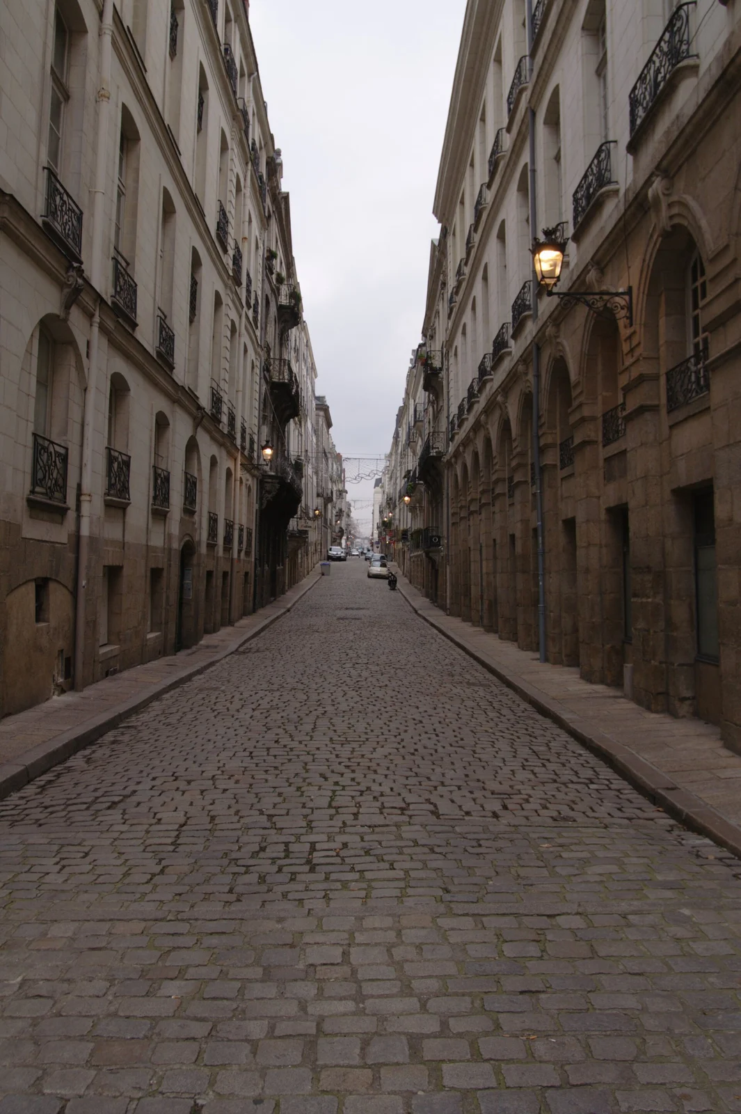 La rue Kervégan, l’axe des immeubles de l’ancienne île Feydeau